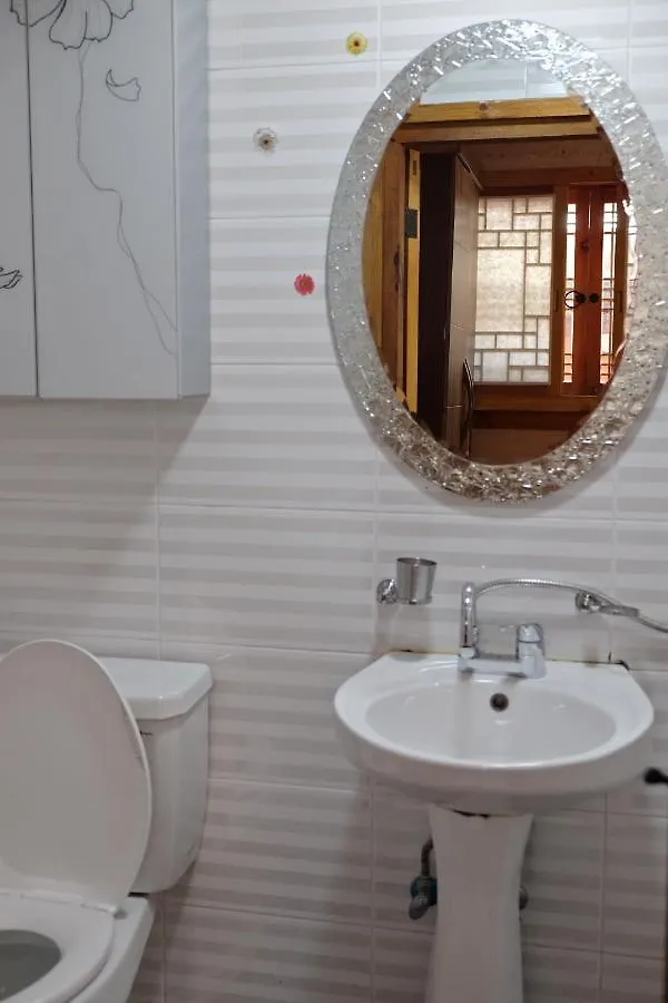 Haemil Hanok Guesthouse Seoul Guest house