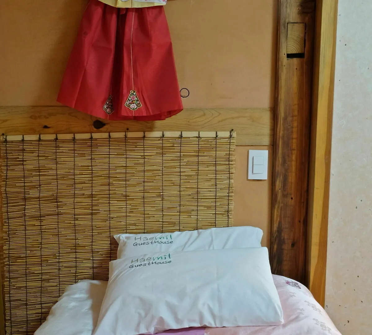 Haemil Hanok Guesthouse Σεούλ